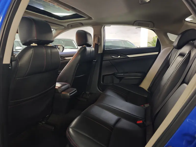 Honda Civic — фото 8