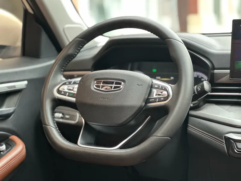 Geely Vision X6 — фото 12