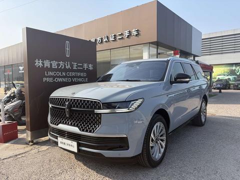 Lincoln Navigator