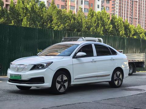 Dongfeng Aeolus E70