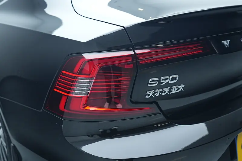 Volvo S 90 B 5 Luxury — фото 10