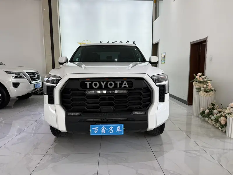 Toyota Tundra — фото 2