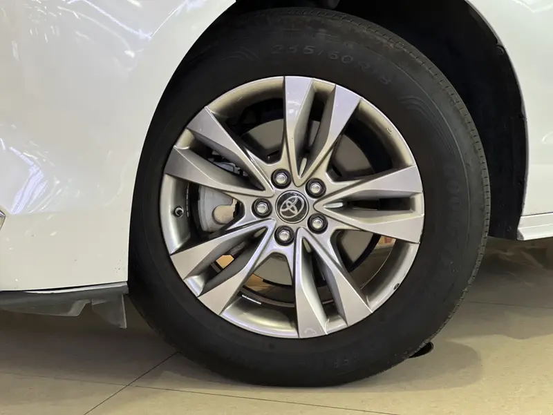 Toyota Sai Na — фото 6