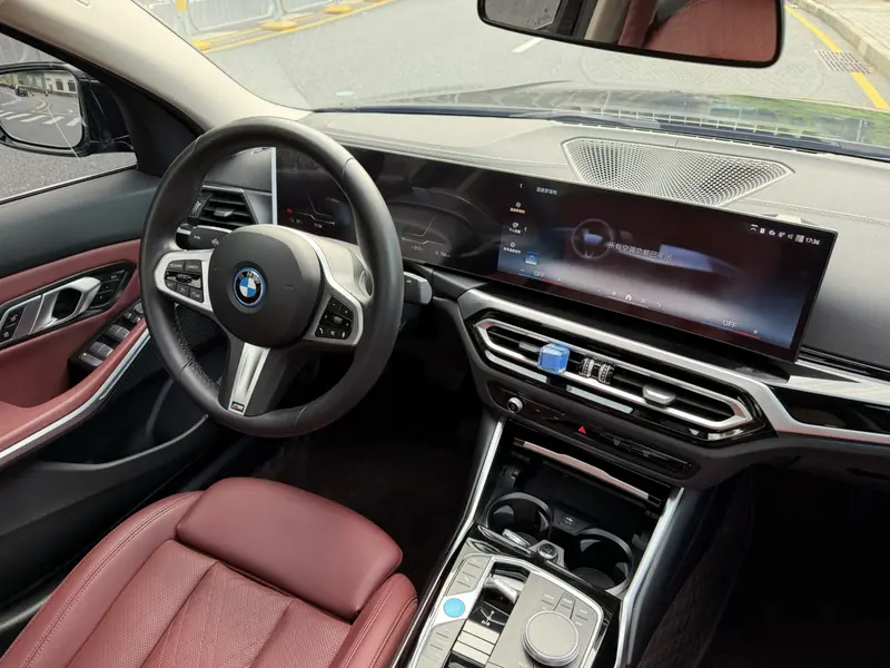 BMW i3 — фото 8