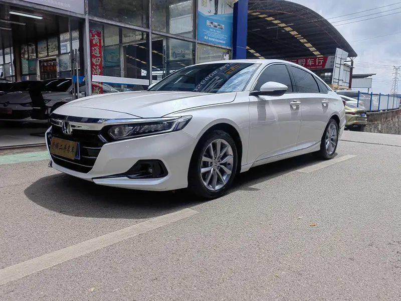 Honda Accord 260 TURBO Luxury