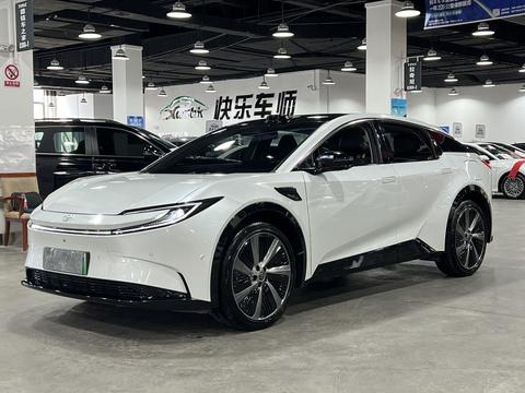 Toyota bZ5