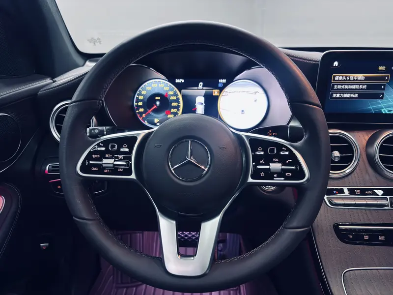 Mercedes-Benz GLC — фото 10