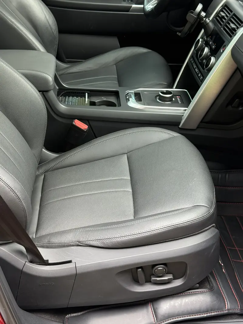 Land Rover Discovery Sport 240PS SE — фото 10