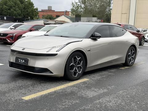Lynk & Co Z10