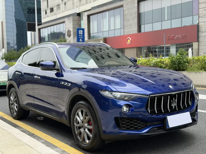 Maserati Levante 3.0 T — фото 3