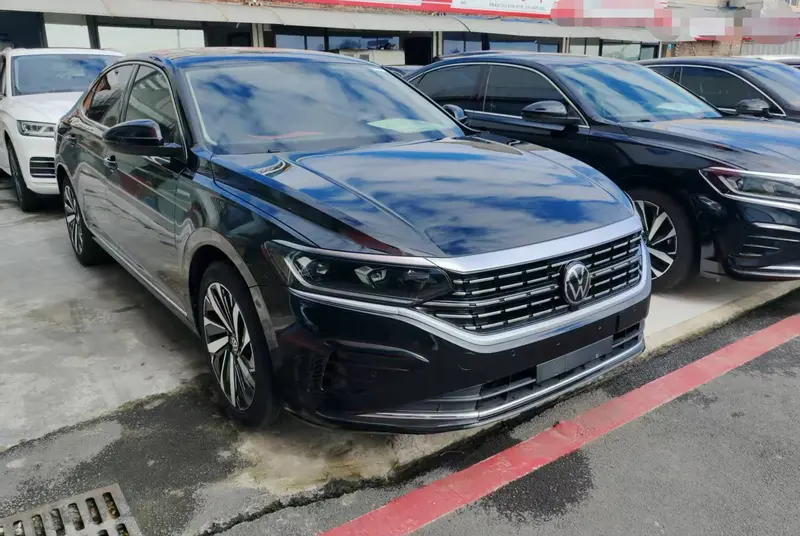 Volkswagen Passat — фото 3