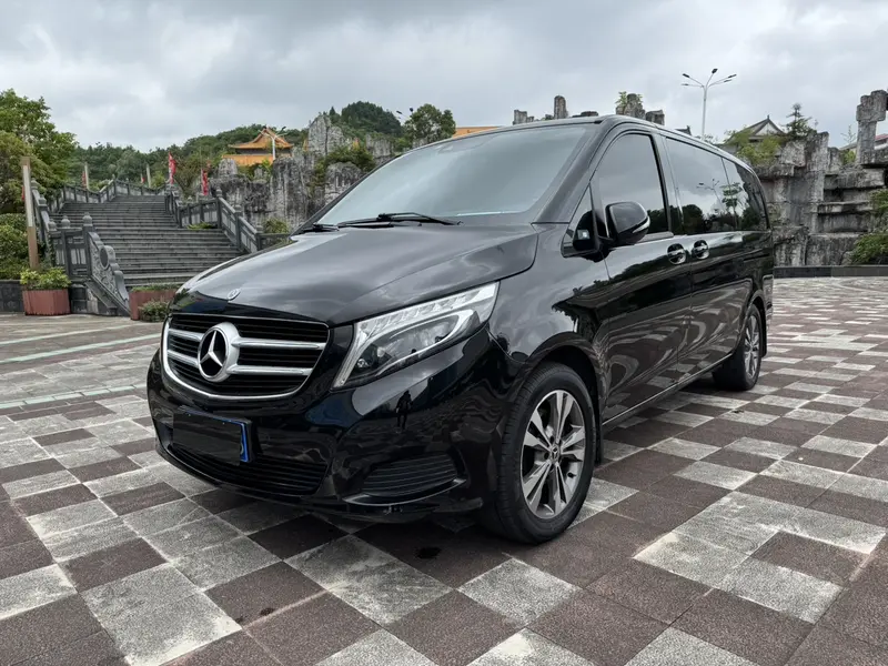 Mercedes-Benz V-Class V 260