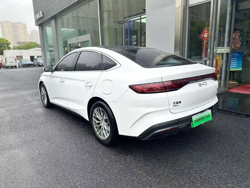 BYD Qin L — фото 4