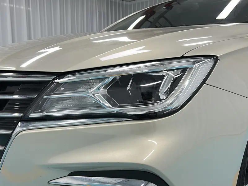 Roewe i5 — фото 9
