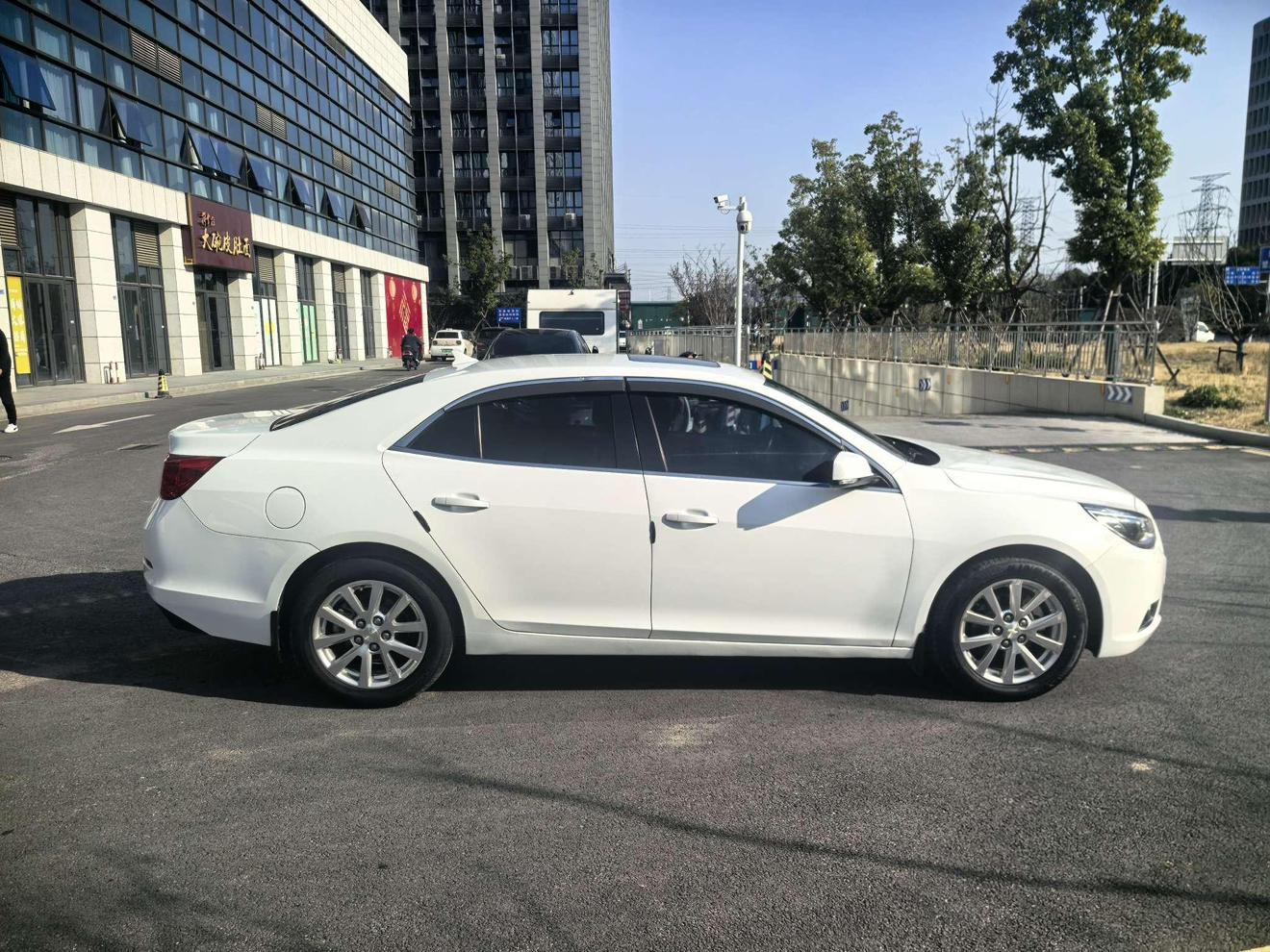 Chevrolet Malibu 2012 2.0L AT Luxury