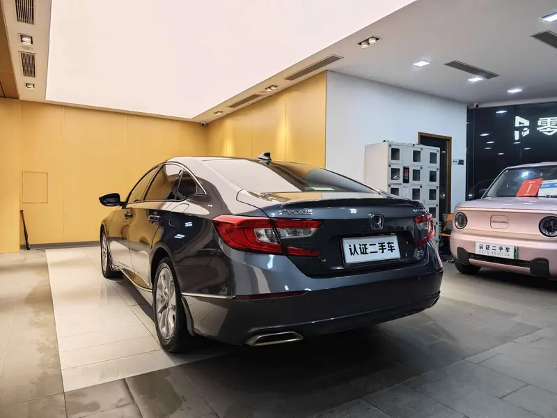 Honda Accord — фото 5