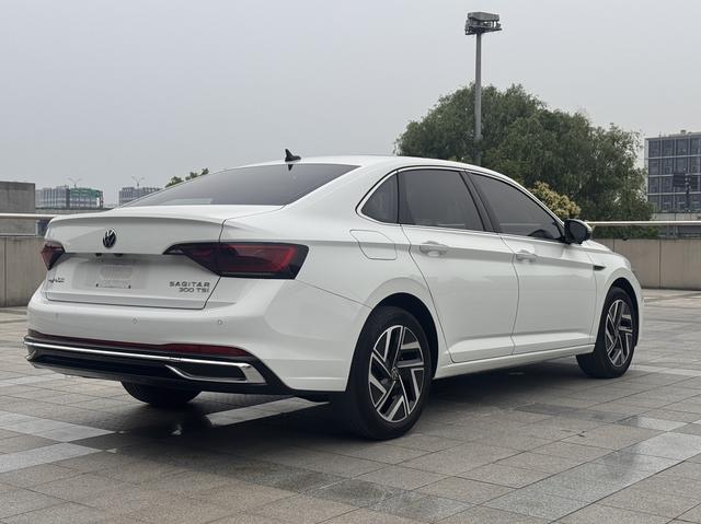 Volkswagen Sagitar id 4392159 из Китая 16