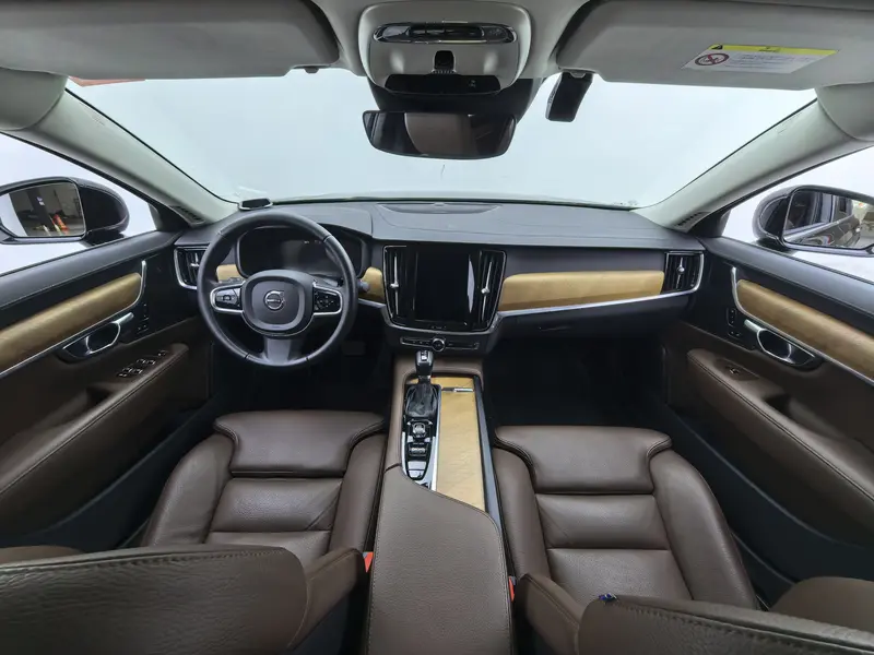 Volvo S90 — фото 10