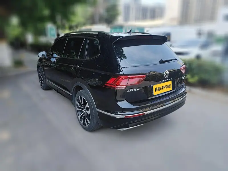 Volkswagen Tiguan L — фото 6