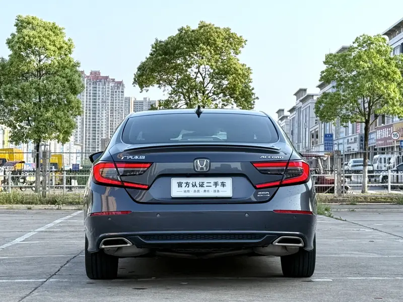 Honda Accord — фото 6