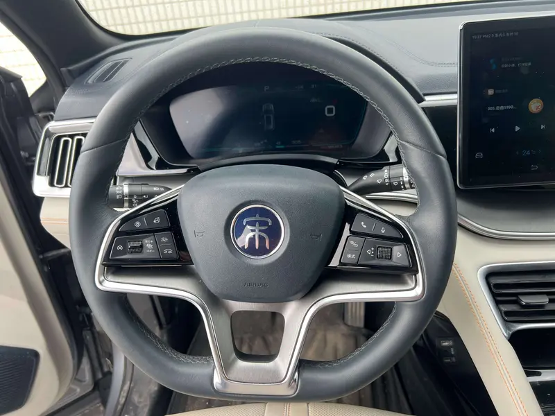BYD Song PLUS DM-i 110 KM 2 WD — фото 11