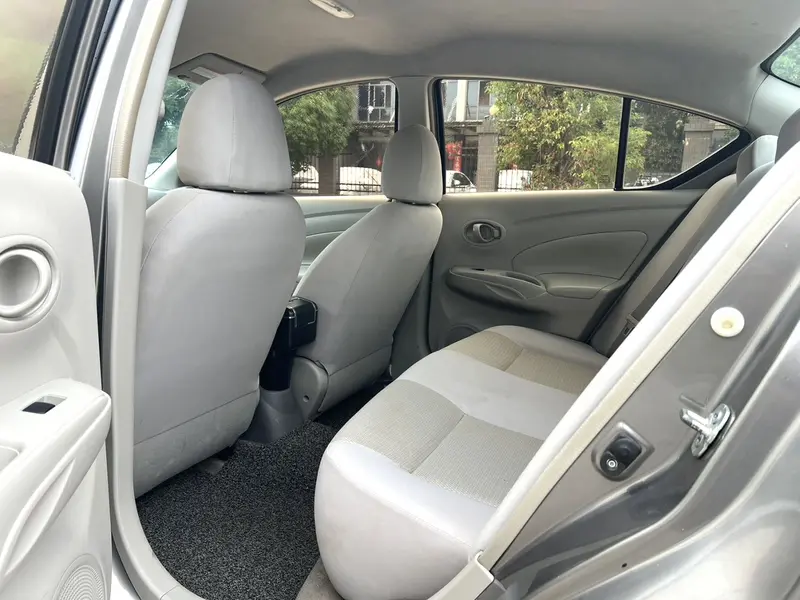 Nissan Sunny — фото 9