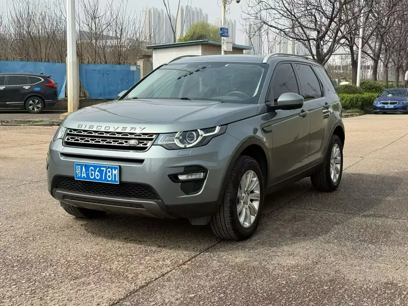 Land Rover Discovery Sport — фото 1