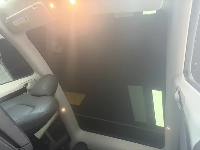 Tesla Model Y — фото 19
