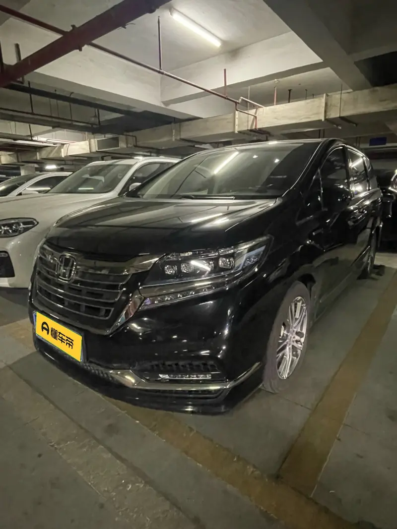 Honda Elysion 2.0 L ·Luxury