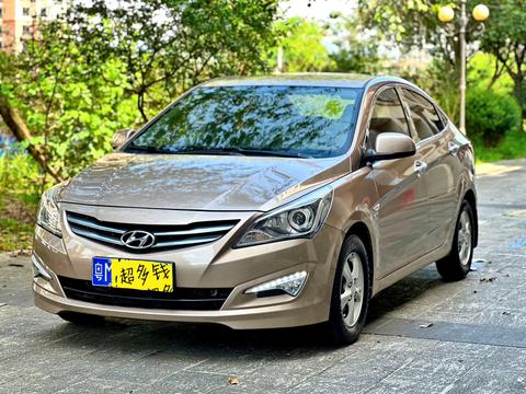 Hyundai Reina