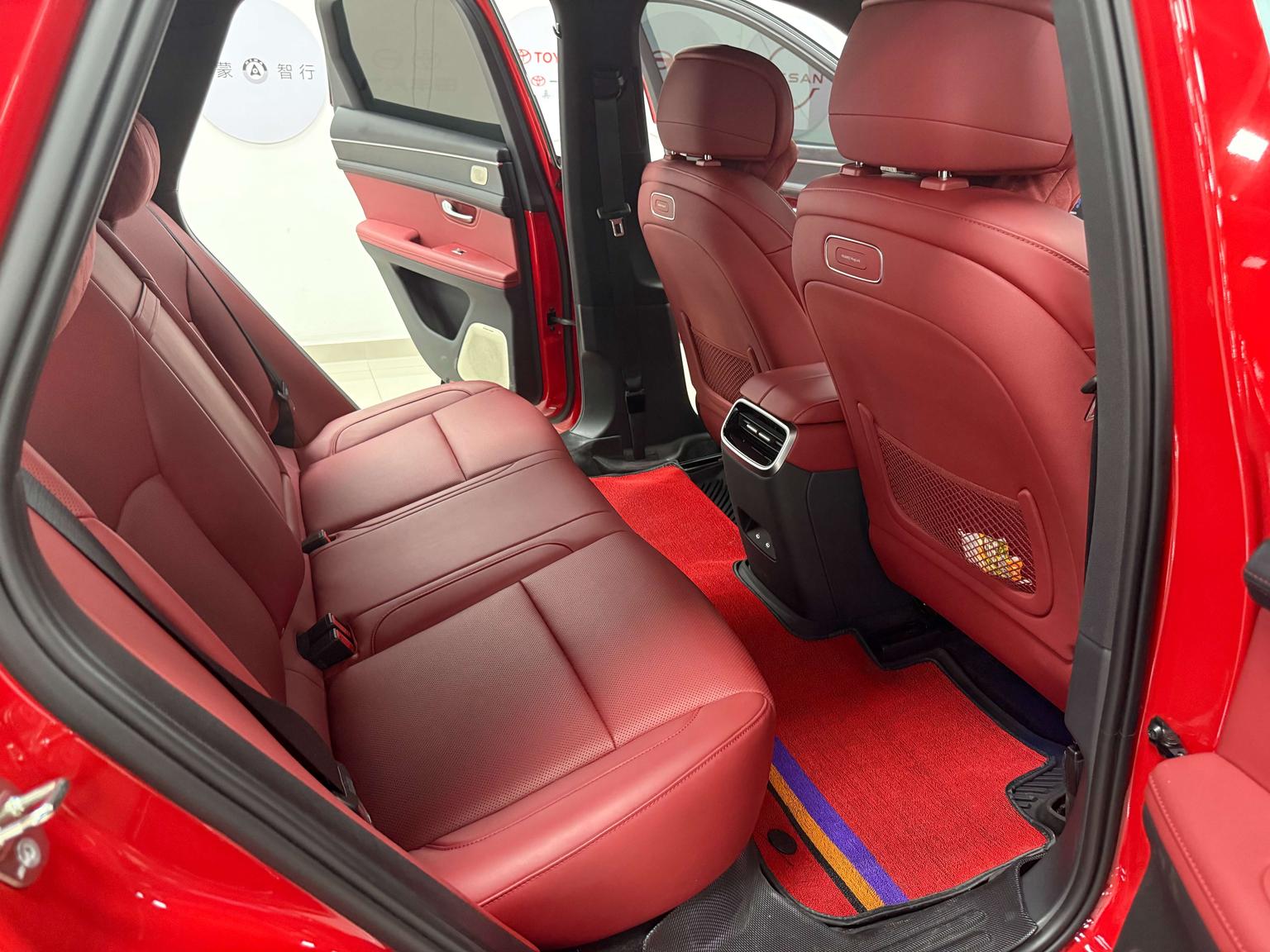 AITO M5: фотография 11 из 28