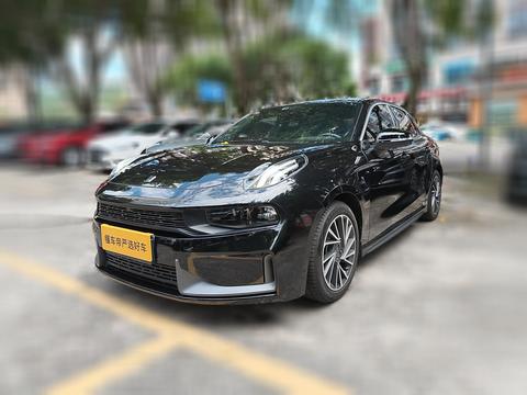 Lynk & Co 03