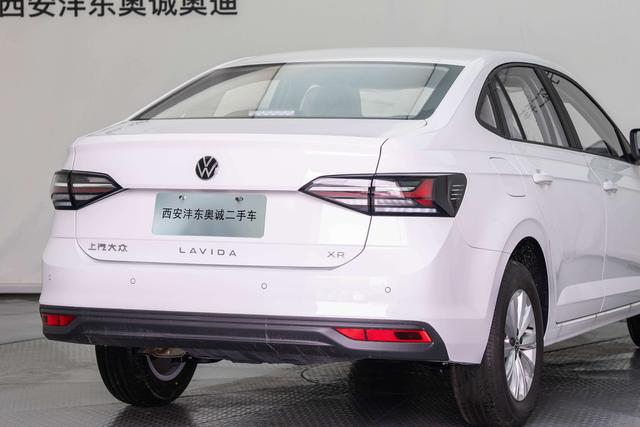 Volkswagen Lavida id 4392132 из Китая 15