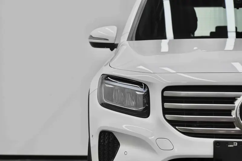 Mercedes-Benz GLB — фото 6