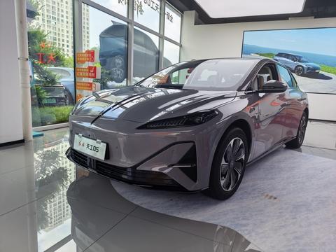 Hongqi Tiangong 05
