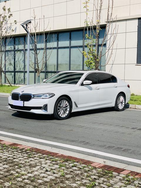 BMW 5 2021