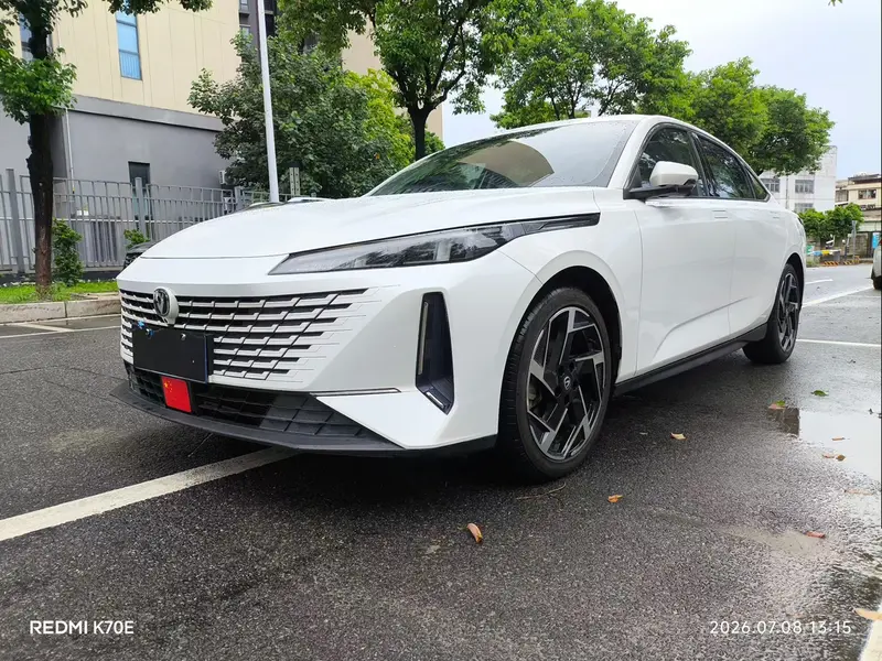 Changan 1.5 T GDI AT Flagship