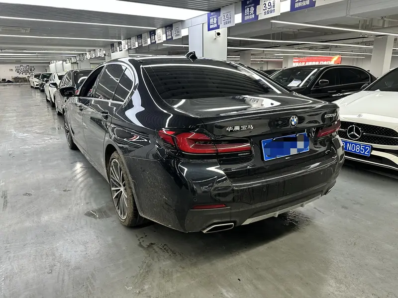 BMW 5 Series — фото 4