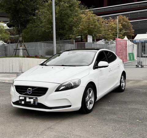 Volvo V40 2016 T3