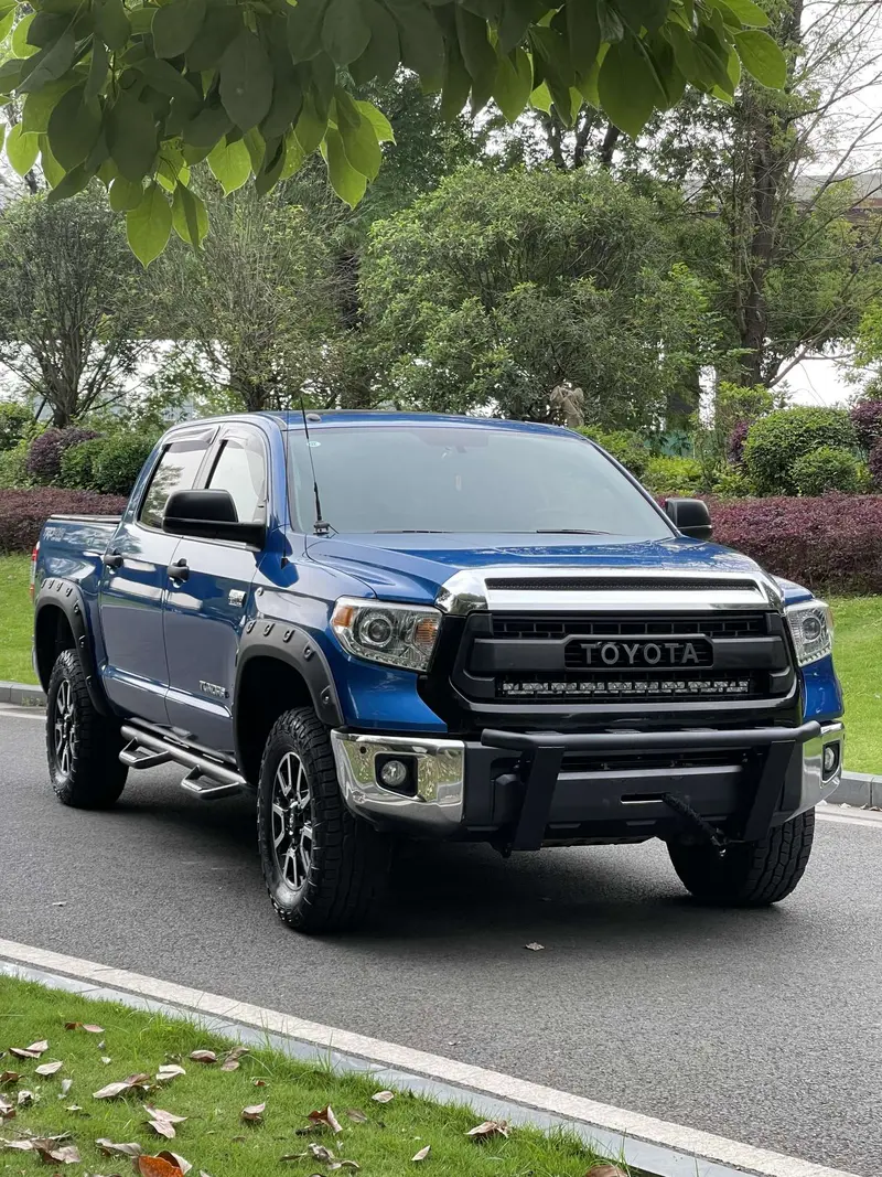 Toyota Tundra — фото 3