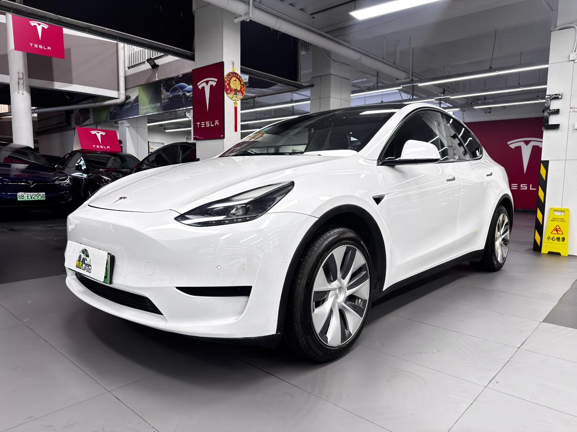 Tesla Model Y — фотографии объявления, Фото 2