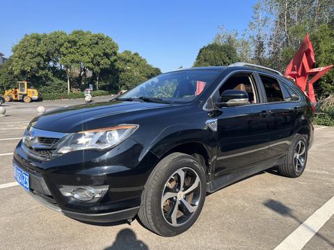 BYD S7
