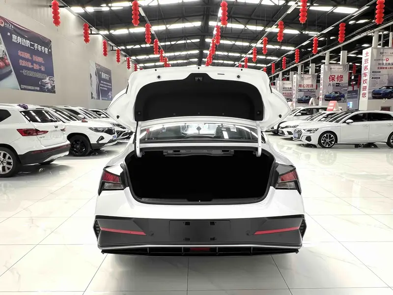 Hyundai 1.5 L CVT GLX Elite — фото 5