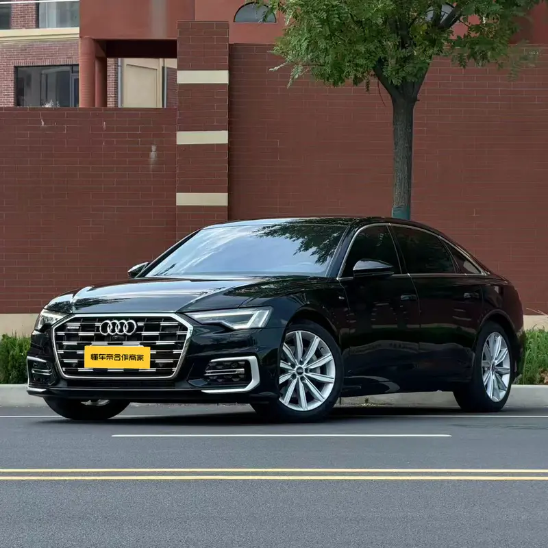 Audi A6L — фото 1