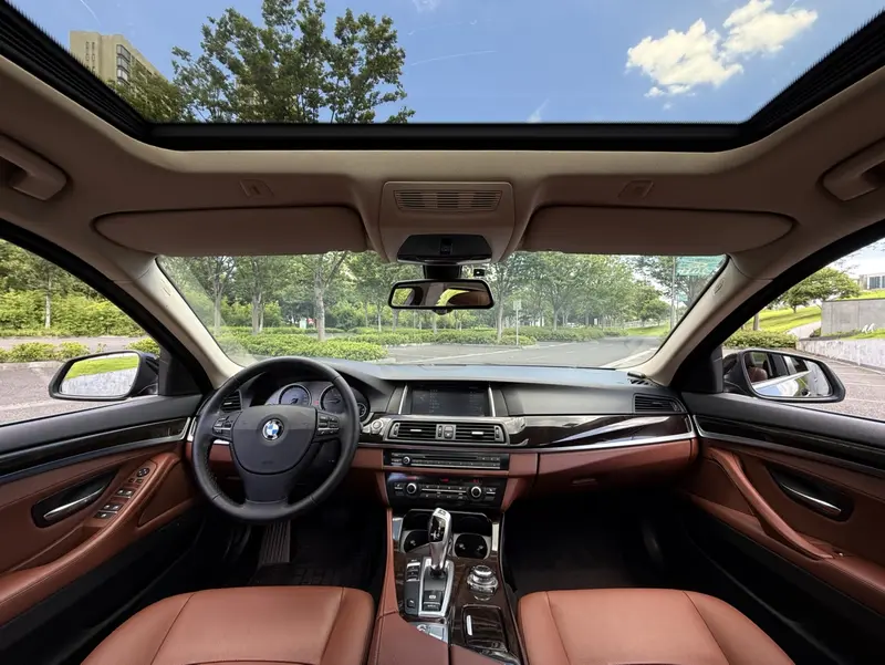 BMW 5 Series 525Li продвинутая — фото 7