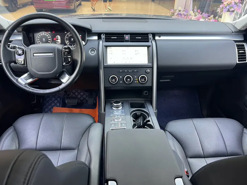 Land Rover Discovery 2.0 T 30 Special Edition — фото 9