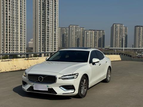 Volvo S60 2021 T3 Luxury