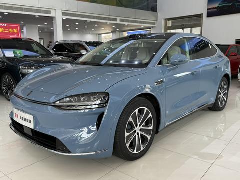 Luxeed R7