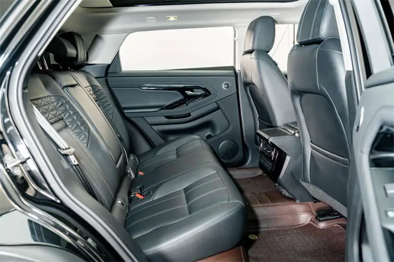Land Rover Range Rover Evoque L 249PS — фото 12