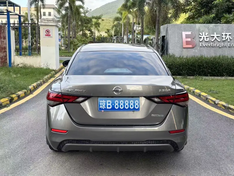 Nissan Sylphy 1.6 L XL CVT — фото 5